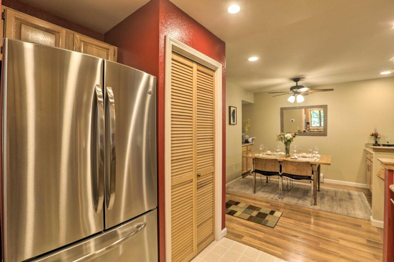 Corner-Unit Condo With Grill Walk To Lake Tahoe! Incline Village Exteriör bild