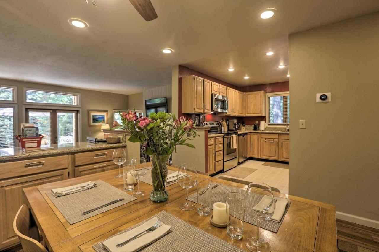 Corner-Unit Condo With Grill Walk To Lake Tahoe! Incline Village Exteriör bild